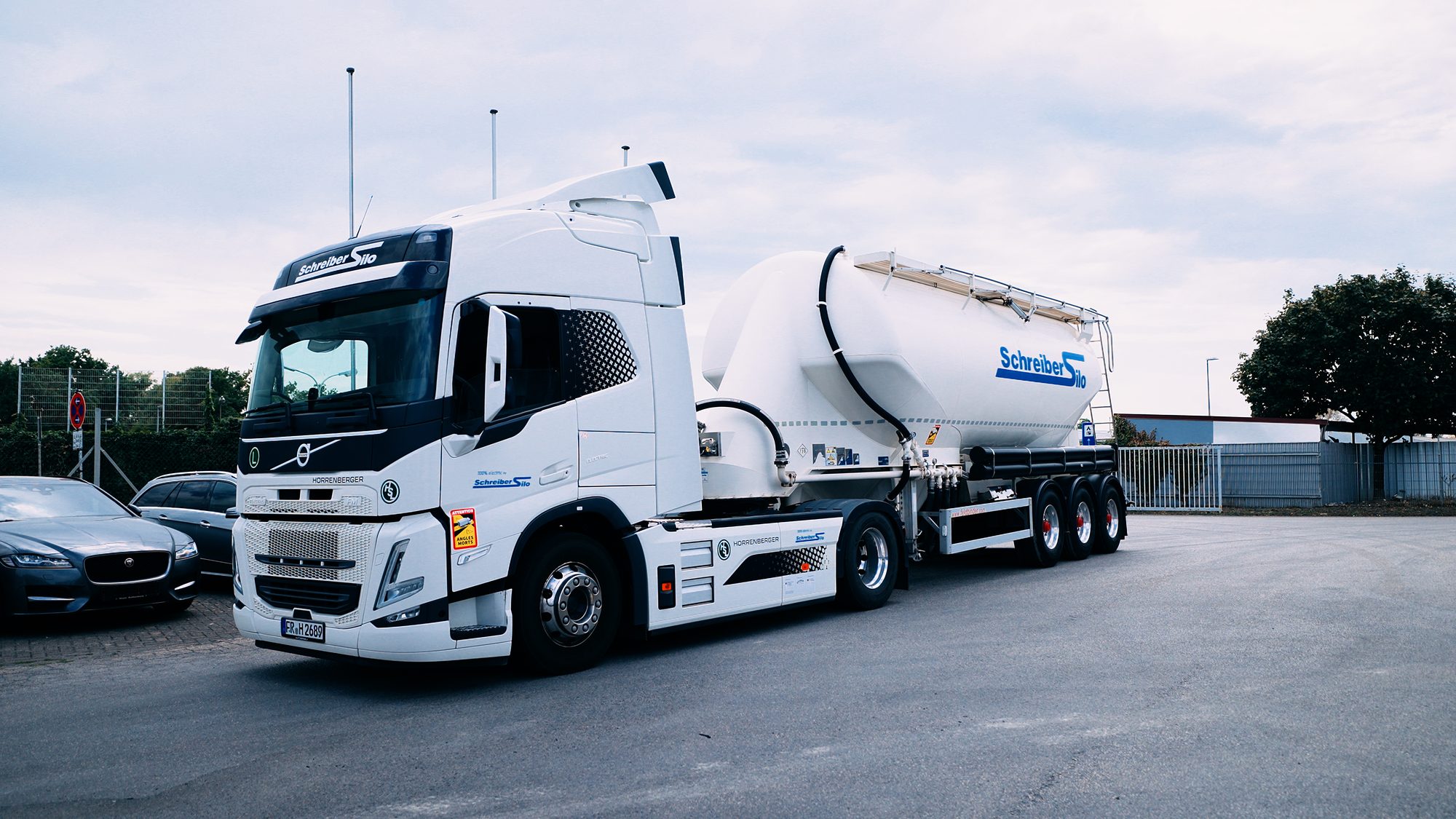 Vollelektrischer Volvo FM Electric von Schreiber Silo